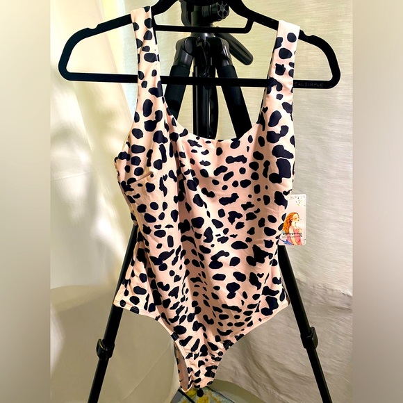 NWT Pretty Garden brand one piece, swimsuit size M - Picture 2 of 5